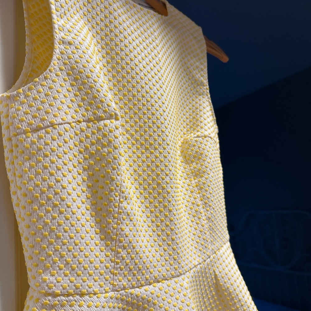 Club Monaco Yellow Textured Top - Picture 3 of 7